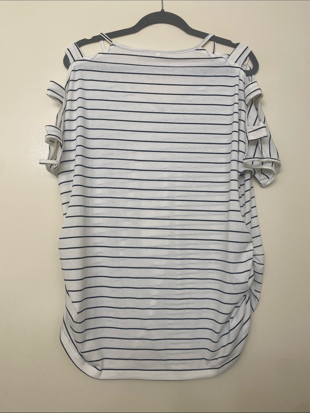 Striped White and Black Cold-Shoulder V-Neck Top - Picture 3 of 4